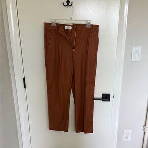 The Reset R Label Cropped Pant